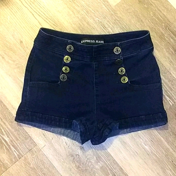 Express Denim - 🍂 Express denim short 🍂